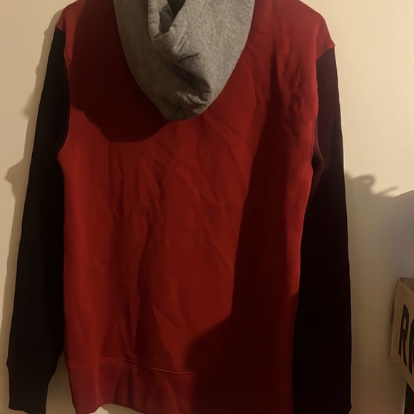 Aero Box Logo Colorblocked Pullover Hoodie. Cerise Red - Picture 2 of 5